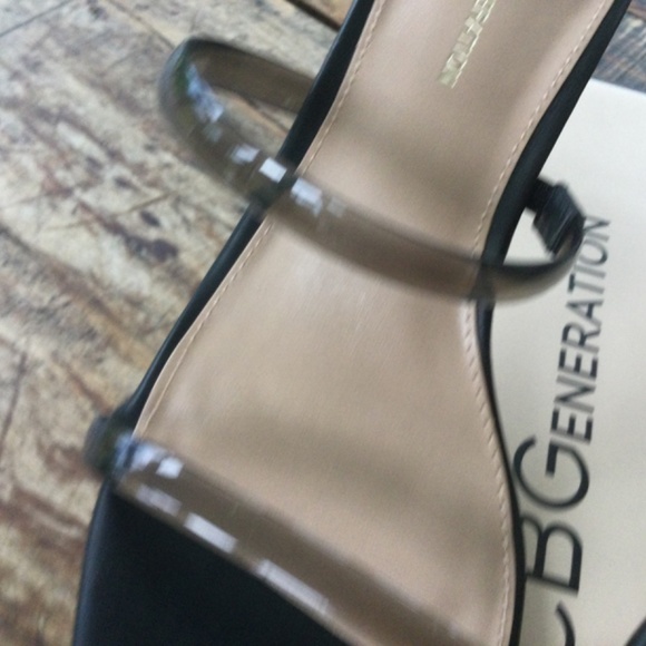 BCBG black heels size 8.New - Picture 4 of 8